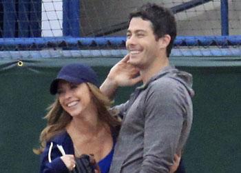 Jennifer Love Hewitt,Brian Hallisay married baby