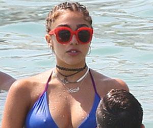 //ffn_leon_lourdes_brk_led_exc__