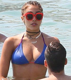 //ffn_leon_lourdes_brk_led_exc__