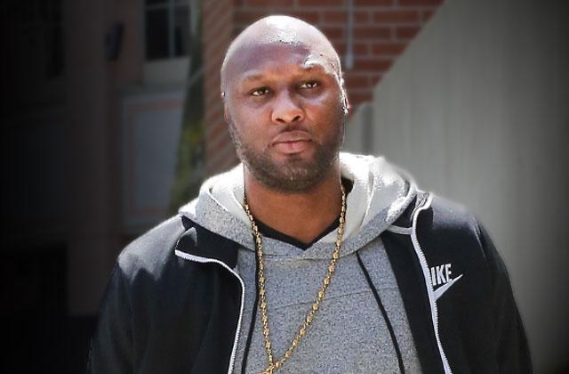 lamar-odom-kicked-off-plane-drunk-vomiting