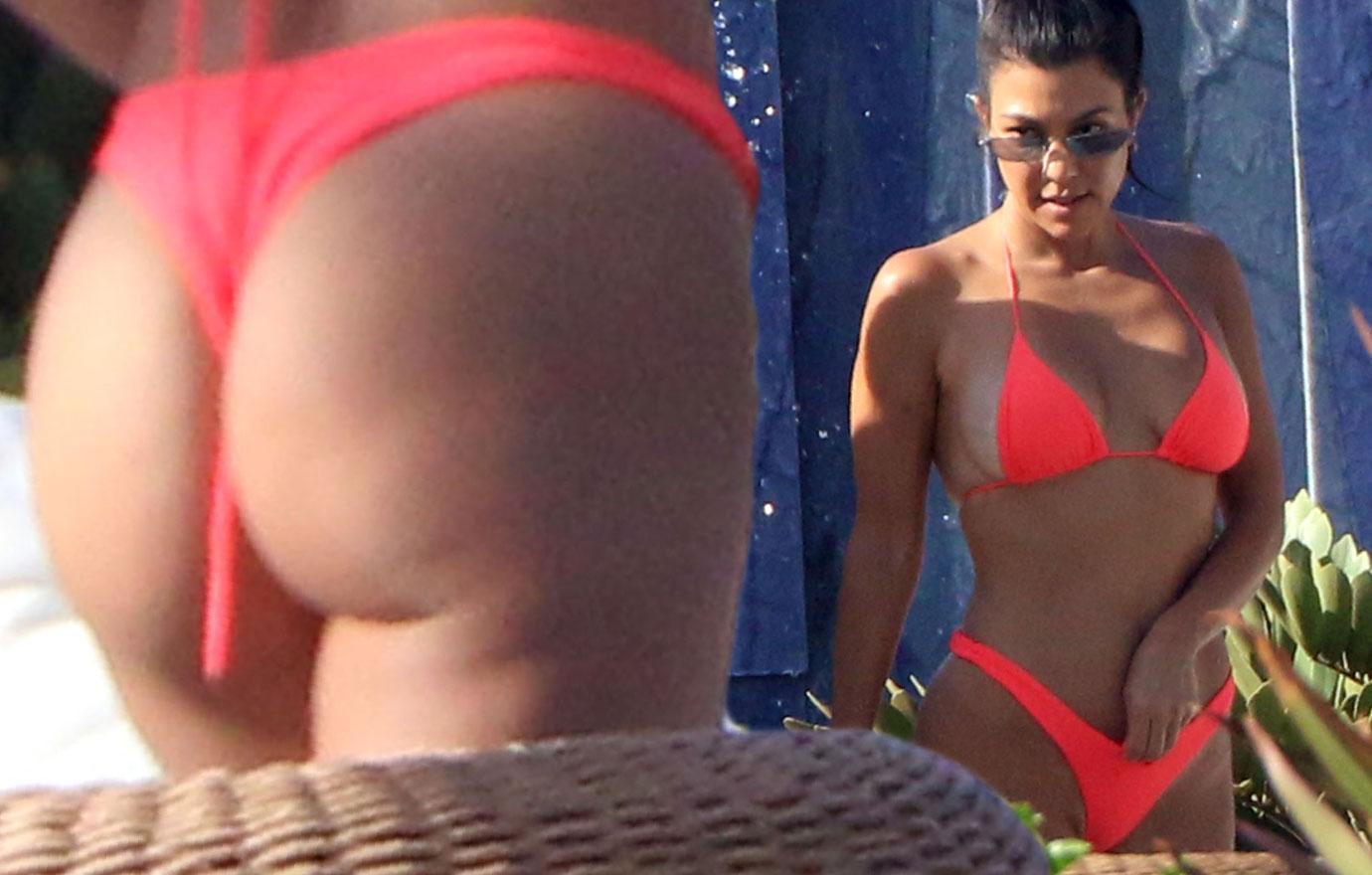 Kourtney Kardashian Flaunts Sexy Bikini Body Like Never Before!