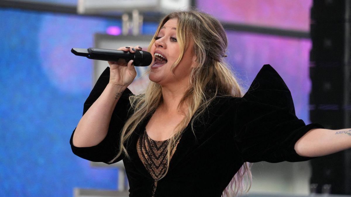 Image of Kelly Clarkson may step away from daytime TV after Season 7.