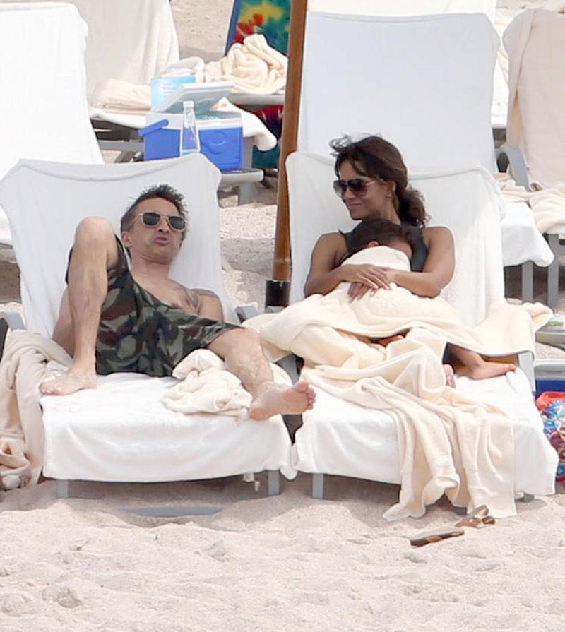 Halle Berry Divorce Olivier Martinez Vacation Mexico