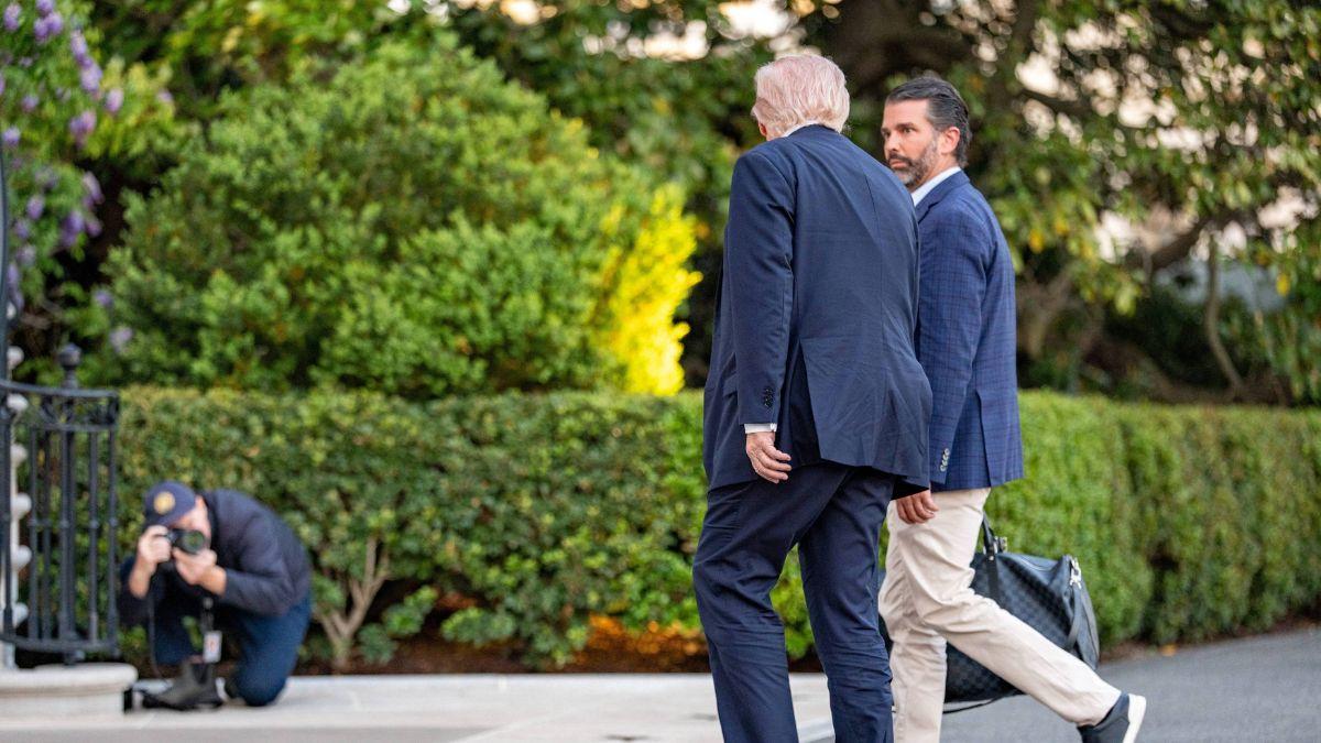 image of Commenters also questioned why the moment needed to be filmed and shared online.