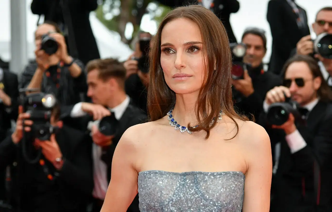 2024 EXKLUSIV „Ihr Herz wurde herausgerissen“ Natalie Portman leidet privat, während sie nach