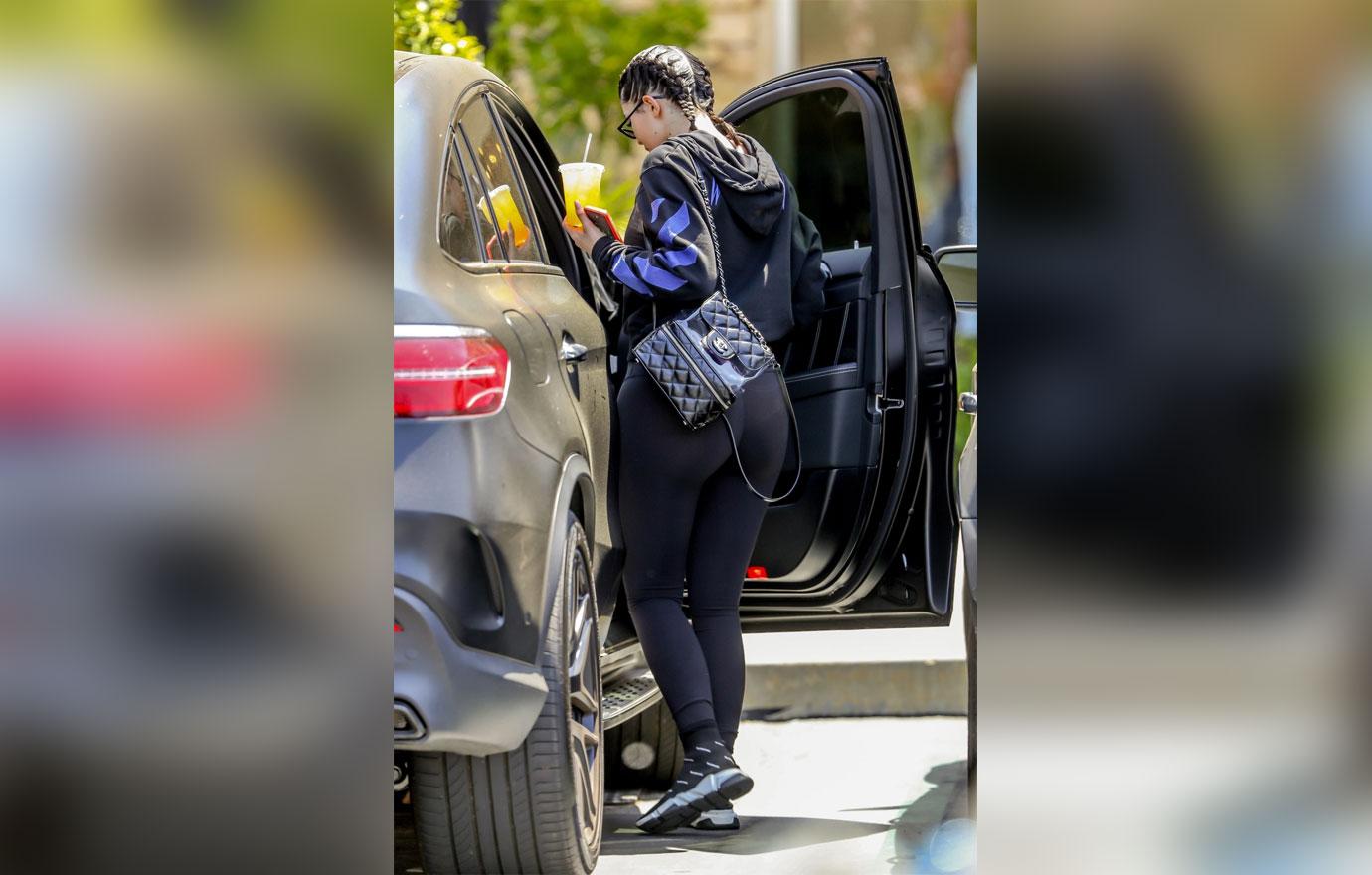 Kylie Jenner wears rumored engagement ring on jewelry shopping spree