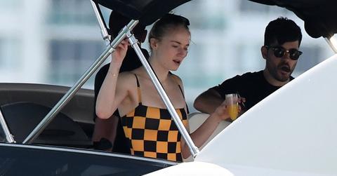 Head ‘Turner’: Game Of Thrones Hottie Sophie Turner Stuns In Sunny Miami Beach Getaway