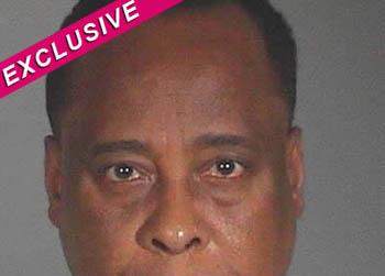 //conrad murray home christmas jail