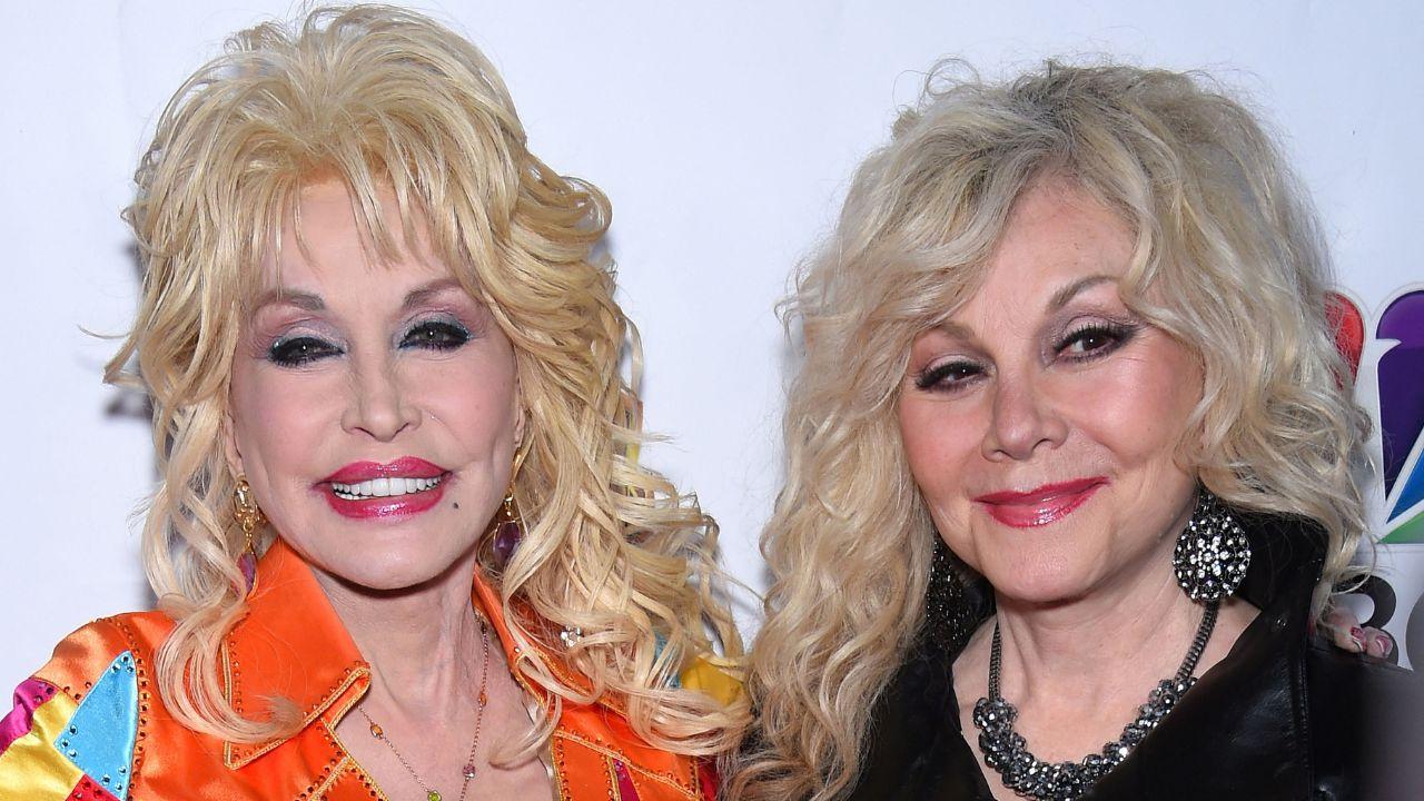 picture of dolly parton and stella parton