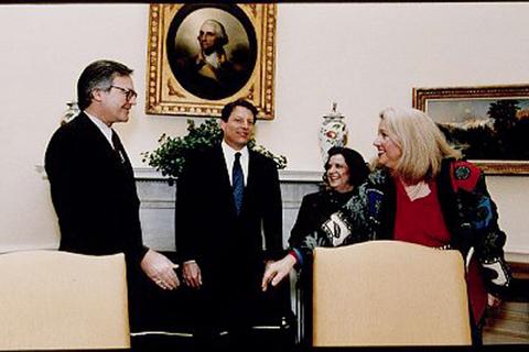 Hillary Clinton & Late Secret Lover Vince Foster: What Really Happened