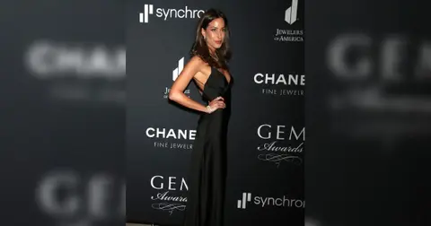 brad pitt girlfriend ines de ramon settles divorce paul wesley vampire diaries romance with actor heating up living together