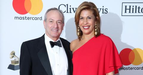 //Hoda Kotb Fiance Joel Schiffman Romance Secrets Exposed FEATURED