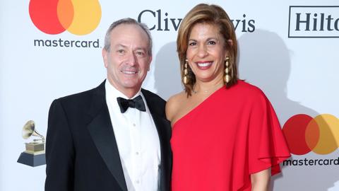 'Lonely' Hoda Kotb 'Begging Former Fiancé for One More Chance'