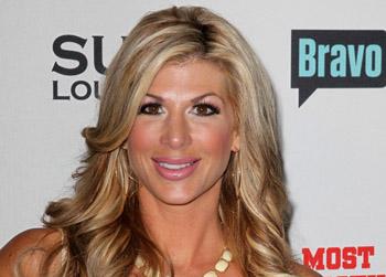 //pp_alexisbellinohappywithlife