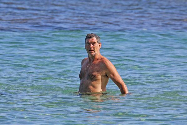 Pierce Brosnan Shirtless Wife Keely Shaye Smith Hawaii Vacation