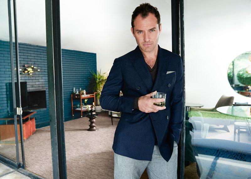 //Jude Law celebrating World Whisky Day with Johnnie Walker Blue Label