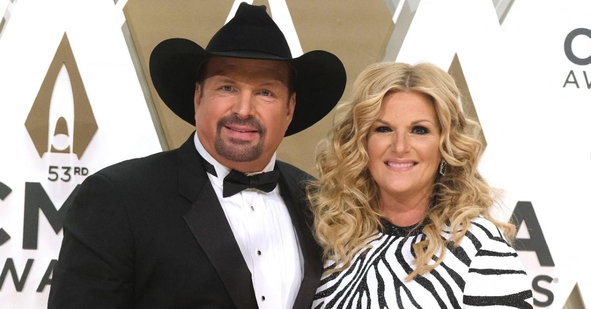 rape accused garth brooks first wifes shocking account of his serial cheating revealed with country icon admitting he loved being with up to  women at once trisha yearwood