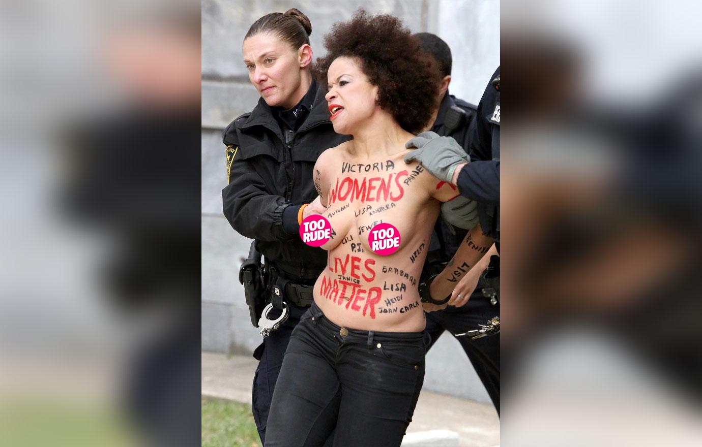 //Bill Cosby Topless Protestors Courthouse