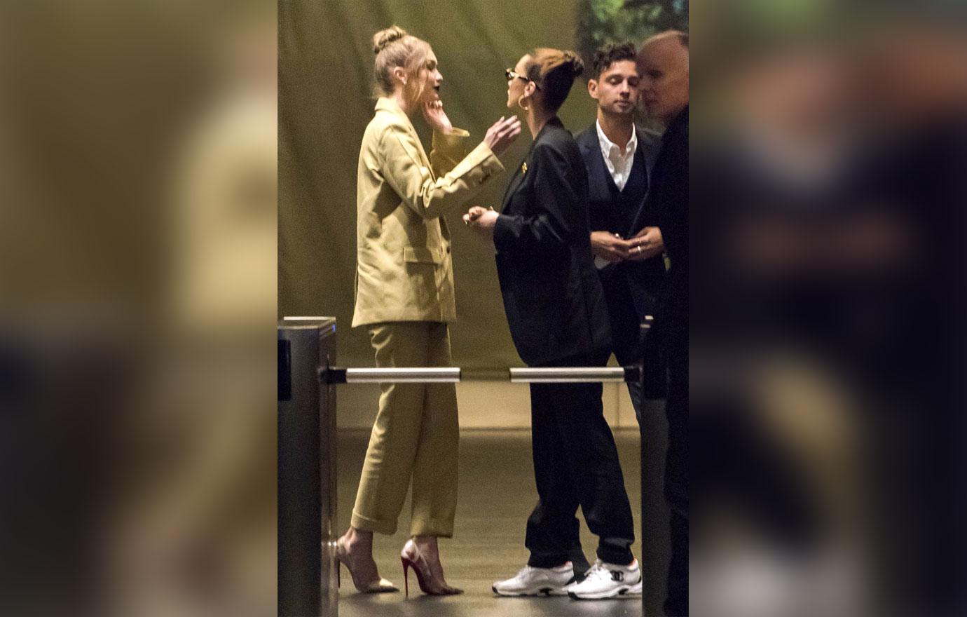 Bella And Gigi Hadid Share Goodbye Kiss After Party