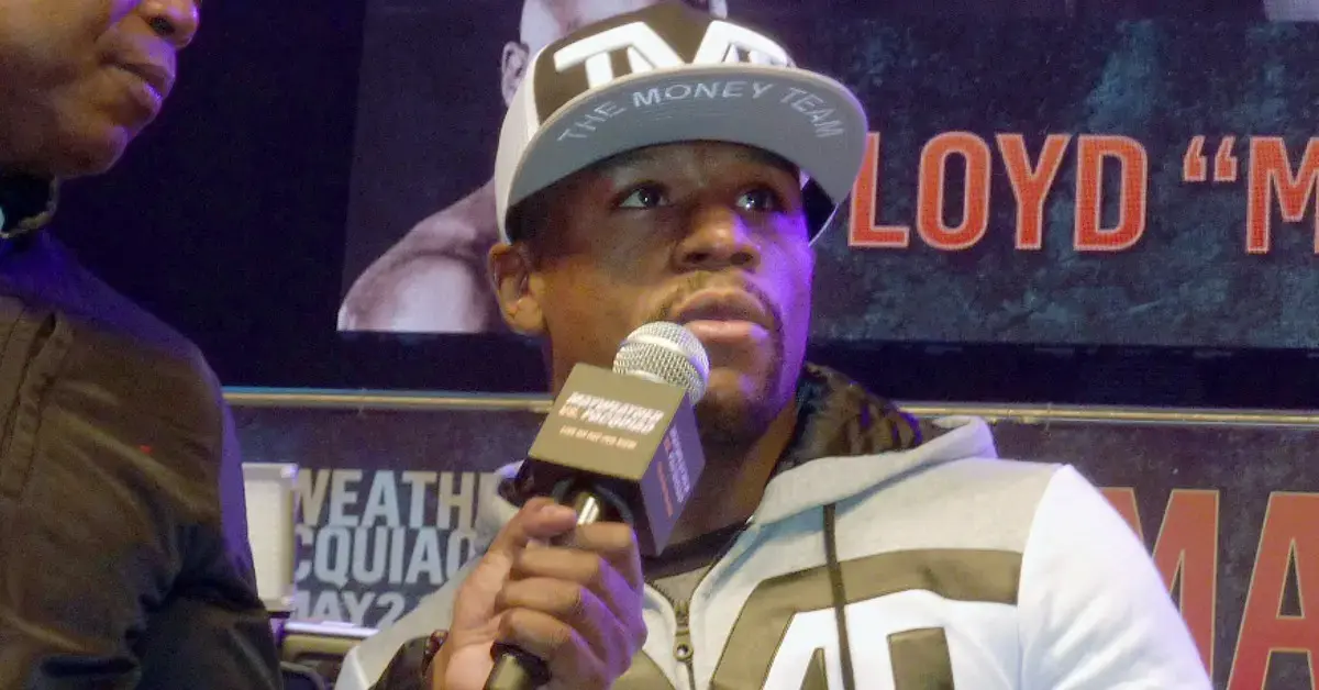 floyd mayweather alleged assault victim dtla yard house  million damages