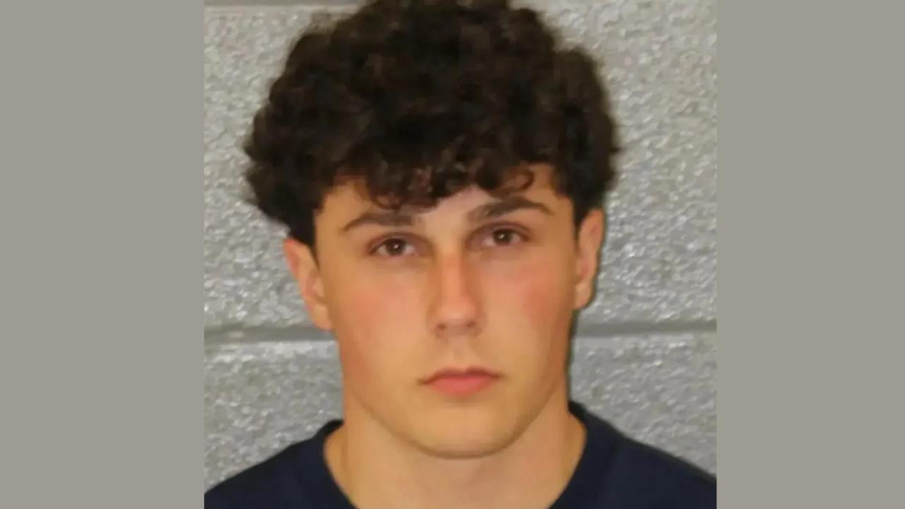 Evanoff faces three felonies.