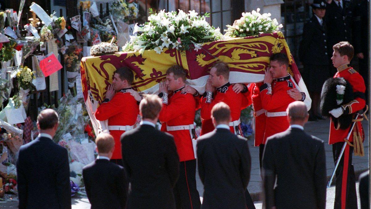 Photo of Prince Charles, Prince Harry, Lord Charles, Prince William, Prince Philip and Diana's coffin.