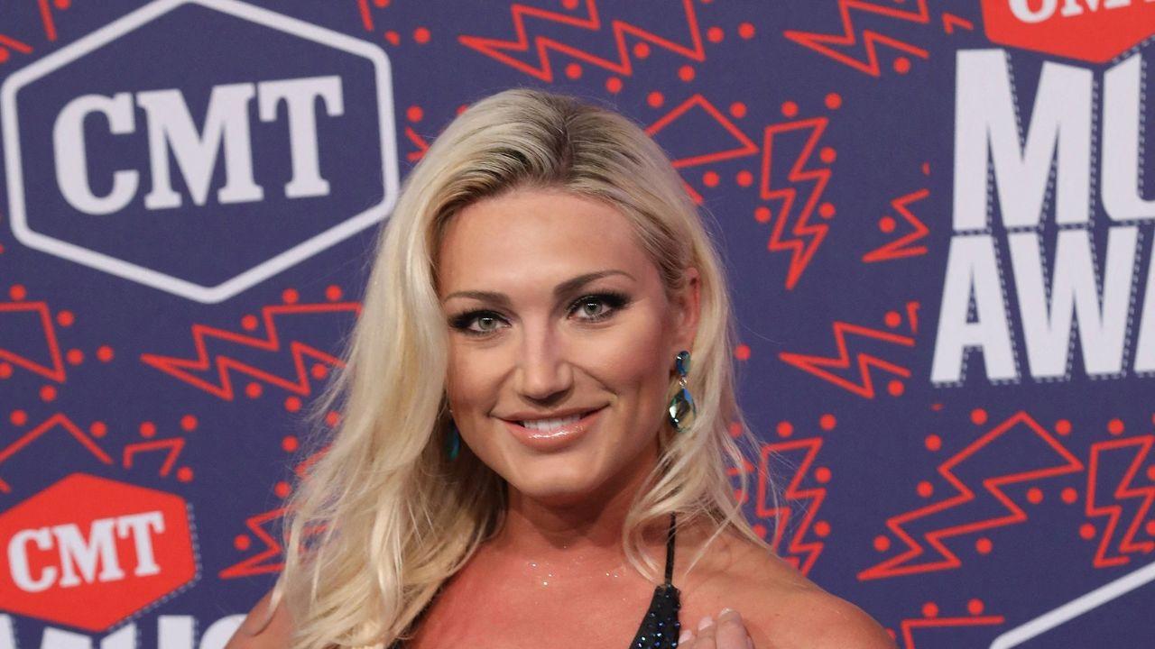Brooke Hogan reportedly threatens to reveal family secrets as tensions rise amid an ongoing family feud.