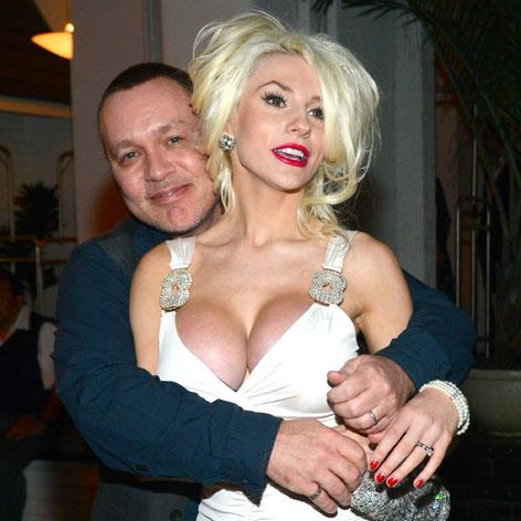 Courtney Stodden flaunts her mega boobs for sex counselling with hubbie  Doug Hutchinson - Mirror Online