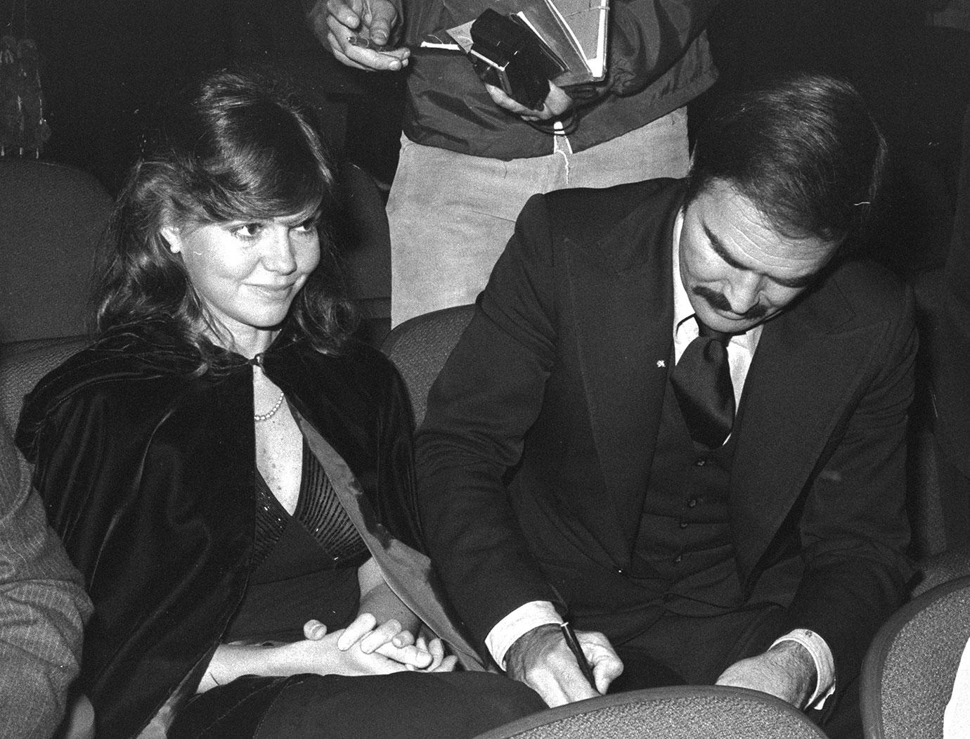 Burt Reynolds Dead Sally Field Relationship Cheating Name Calling