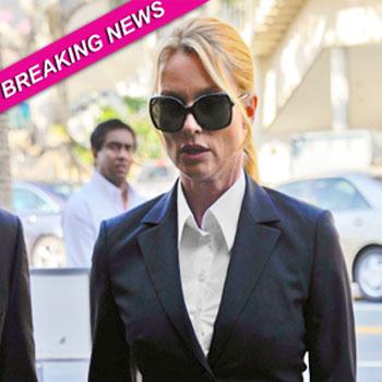 //nicollette sheridan breaking news splash