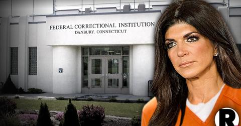 //teresa giudice serve federal correctional institution danbury connecticut pp sl