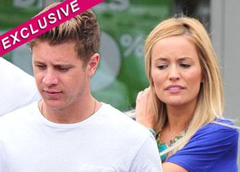 //pp_emilyjeffsplit_splash