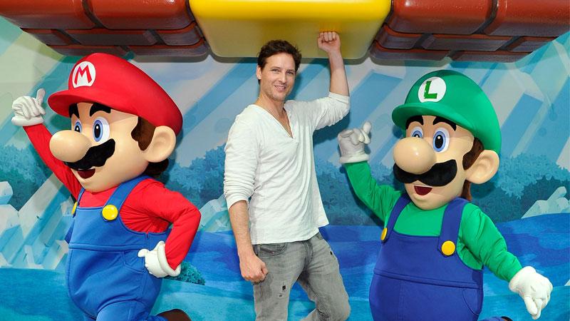 //peter faccinelli nintendo gaming convention