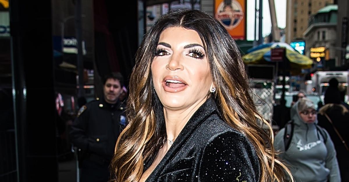 teresa giudice didnt invite dolores to engagement party over dina