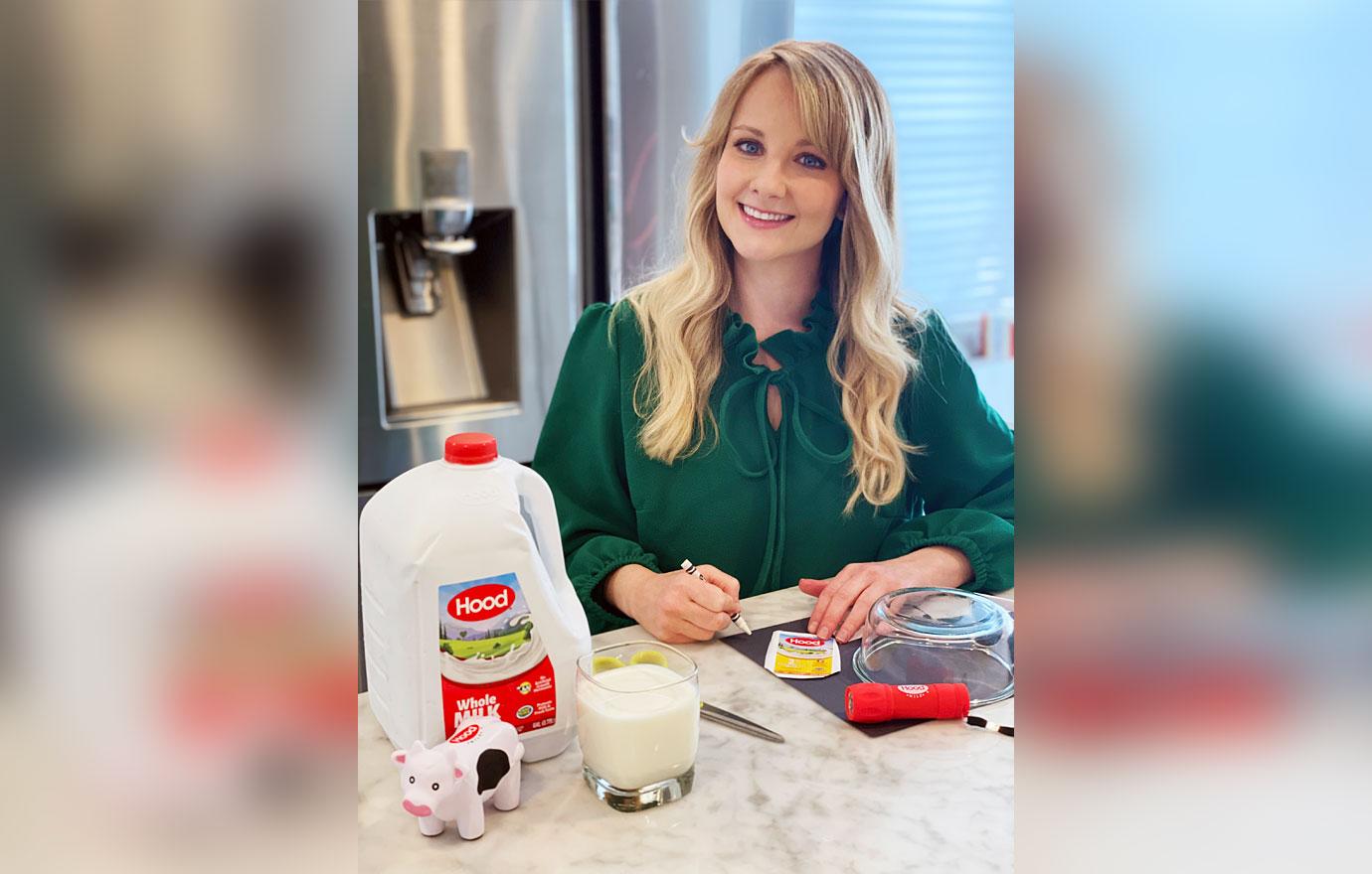 melissa rauch hood milk lightblock bottle