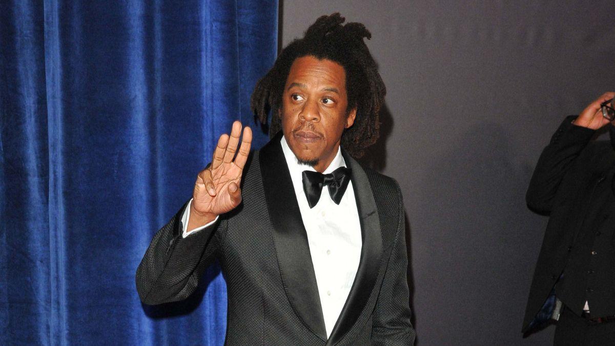 Jay Z previously rocked locs for many years.