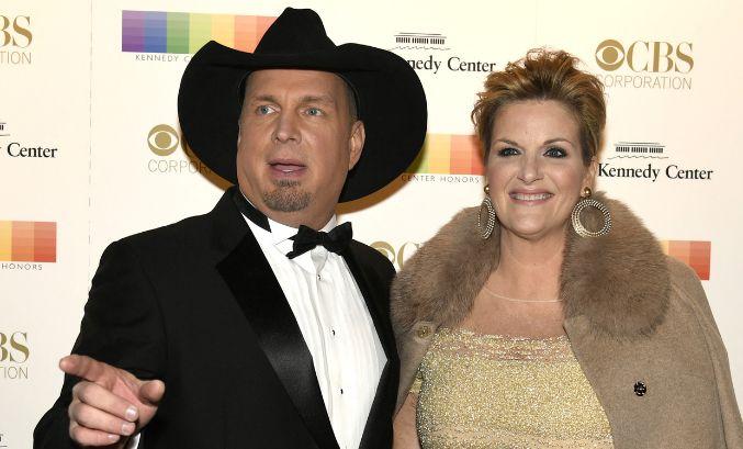 Garth Brooks and Trisha Yearwood 'Facing $400M Divorce'