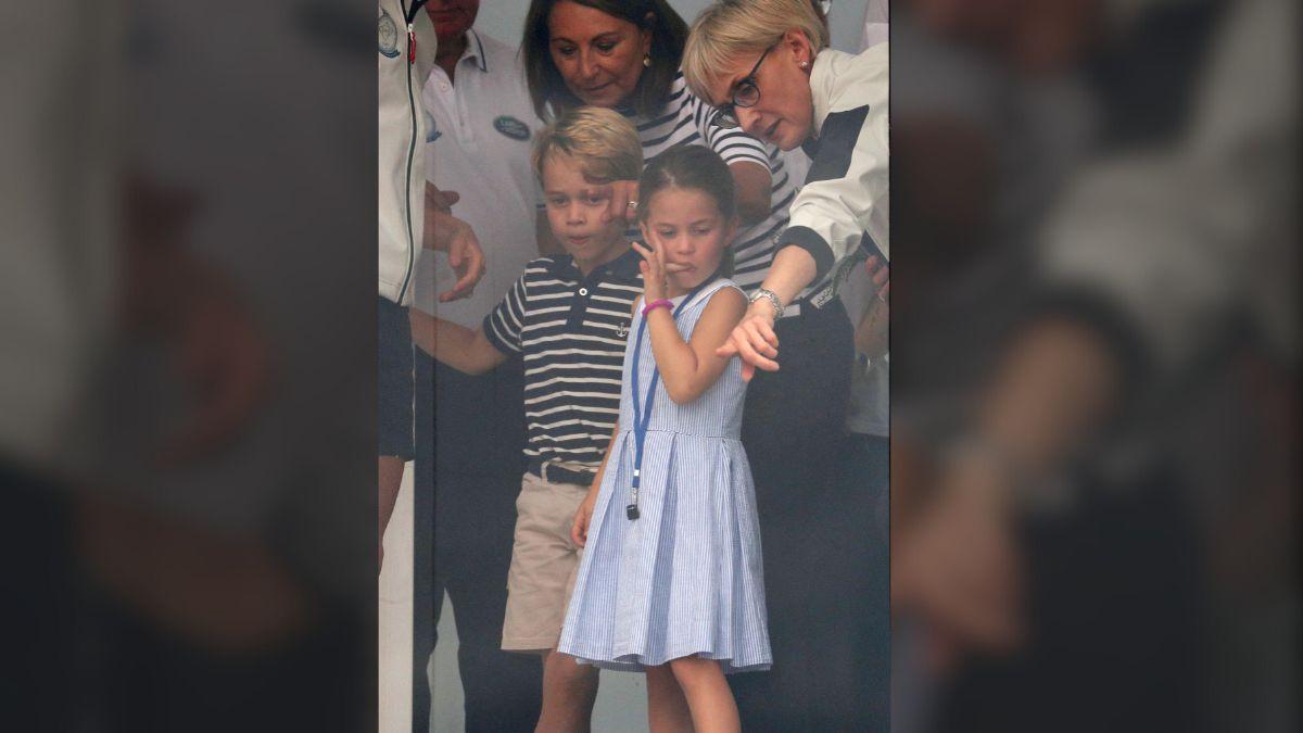 Photo of Carole Middleton with Prince George and Princess Charlotte