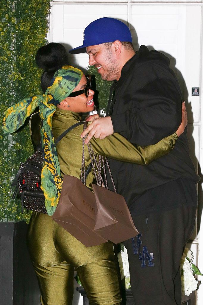 //blac chyna rob kardashian weight make out pda photos