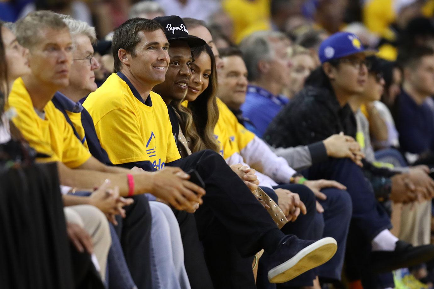 Beyonce Gives Woman Talking To Jay-Z Death Stare At NBA Finals