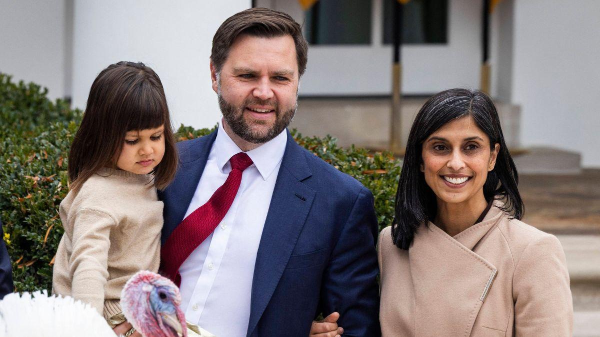 picture of Jd vance and usha vance