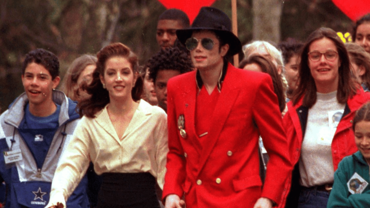 A source claimed Michael Jackson loved Lisa Marie Presley and Debbie Rowe.