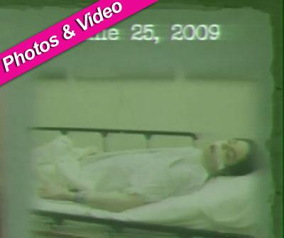 Michael Jackson’s Shocking Dead Body Photo Shown By Prosecution