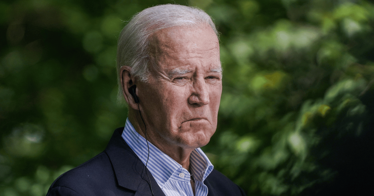 joe biden accused of falling asleep maui