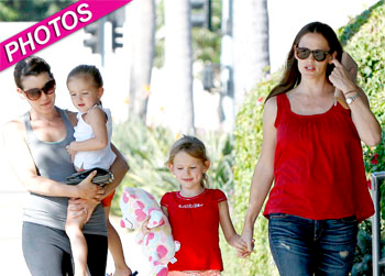 //jennifer garner daughters wenn