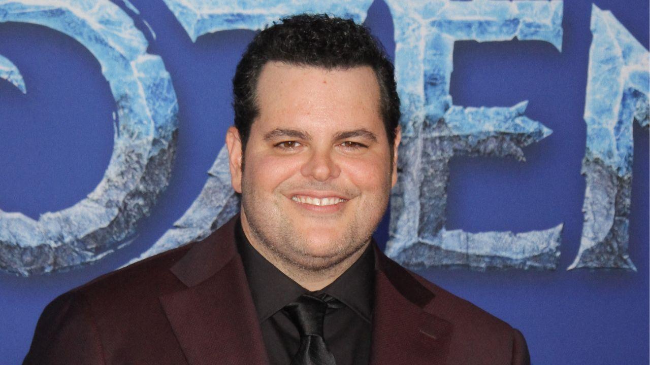Photo of Josh Gad