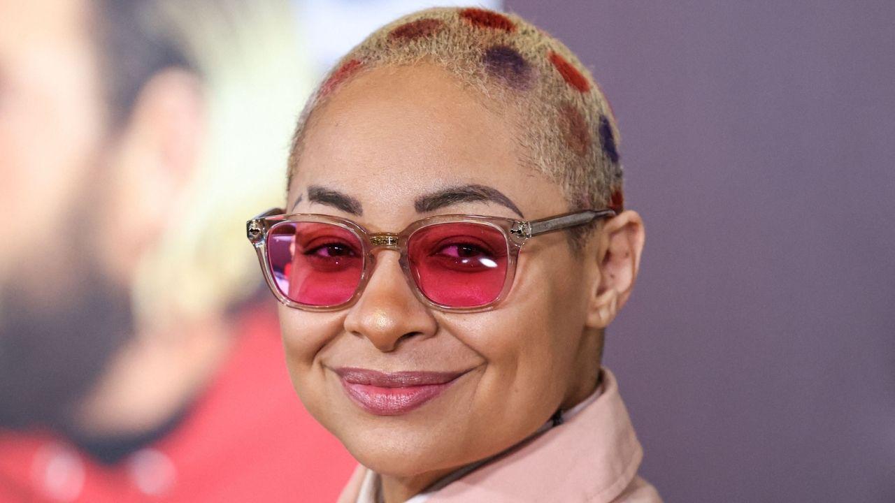 Image of Raven-Symoné defended Kelly Clarkson during a recent appearance on 'The View.'