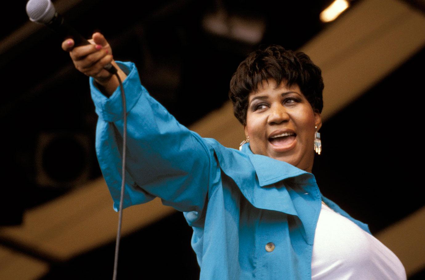 //aretha frankline dead cancer secret surgeries health crisis past