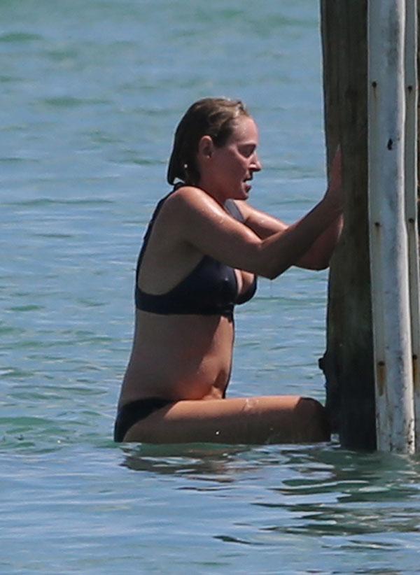 //Uma Thurman Bikini Miami Photos