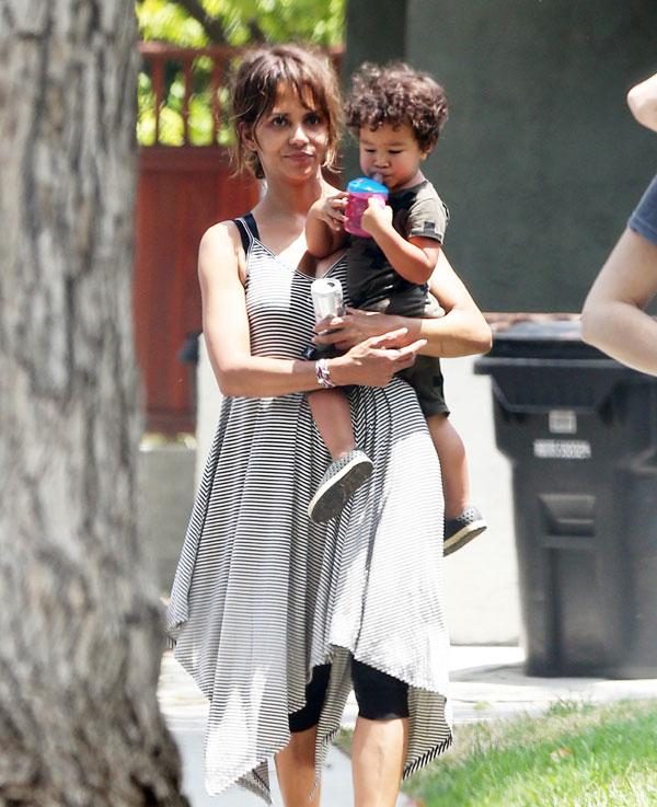 Halle Berry No Makeup Photos